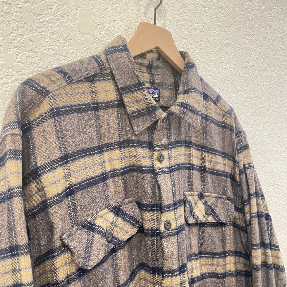 Patagonia Mens XL Organic Cotton Long Sleeve Plaid Flannel Shirt Brown Tan Navy - Picture 2 of 8